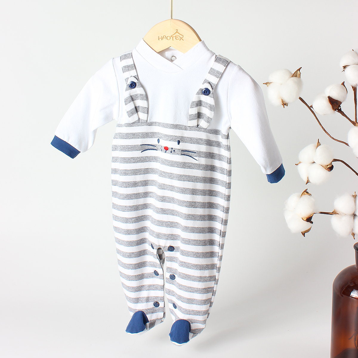 BQ 3121 OEM Lovely Baby Romper with Embroidery 